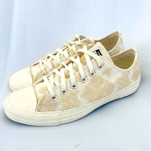 Converse Women's Chuck Taylor All Star Embroidered Low Top Sneaker